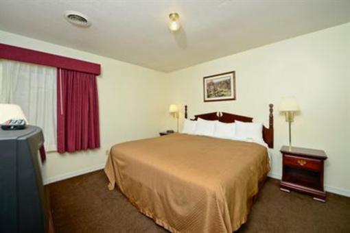 фото отеля Americas Best Value Inn & Suites Sikeston