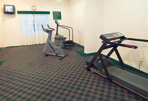 фото отеля Americas Best Value Inn & Suites Sikeston