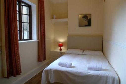 фото отеля The Holyhead Hostel