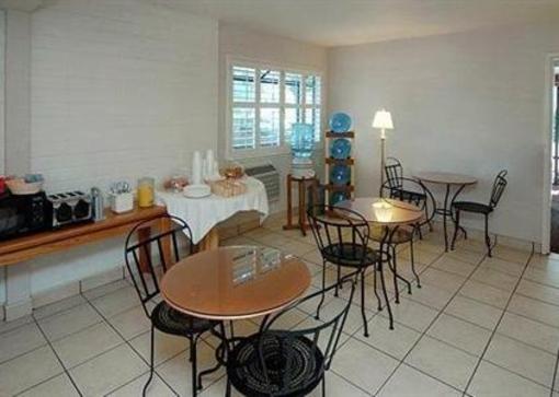 фото отеля Econo Lodge Davis (California)