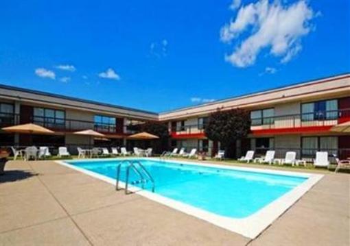 фото отеля Quality Inn Pittsburgh North