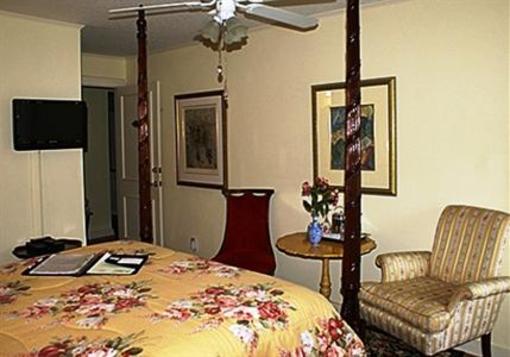 фото отеля Sabal Palm House Bed and Breakfast Inn