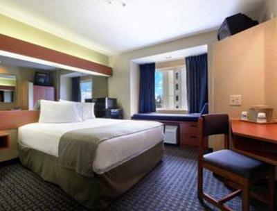фото отеля Microtel Inn & Suites by Wyndham Leesburg Mt Dora