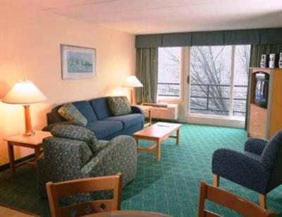 фото отеля Wyndham Inn on the Harbor