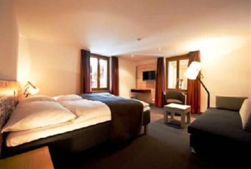 фото отеля Landhaus Hotel Saanen