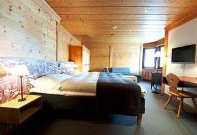 фото отеля Landhaus Hotel Saanen
