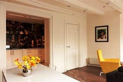 фото отеля Rembrandt Square Apartment Suites