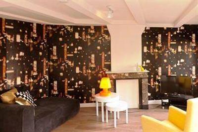фото отеля Rembrandt Square Apartment Suites