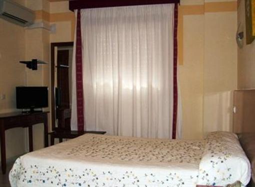 фото отеля Hotel El Tajo