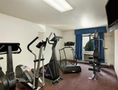 фото отеля Ramada Limited Hotel Waukesha