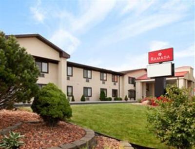 фото отеля Ramada Limited Hotel Waukesha