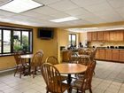 фото отеля Ramada Limited Hotel Waukesha