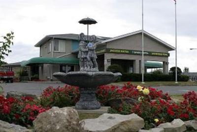 фото отеля Seven Oakes Motel