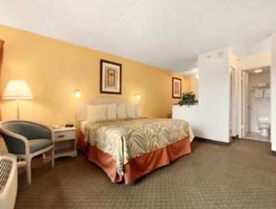 фото отеля Days Inn & Suites Amelia Island