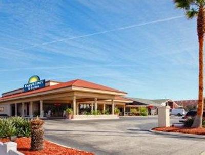 фото отеля Days Inn & Suites Amelia Island