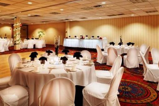 фото отеля Holiday Inn Buffalo Amherst