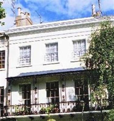 фото отеля Cheltenham Lawn