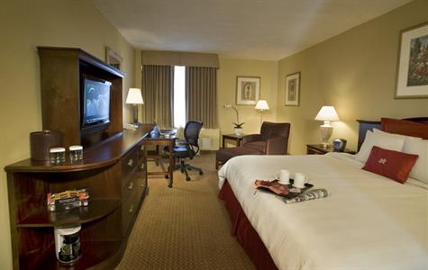 фото отеля Crowne Plaza Washington National Airport