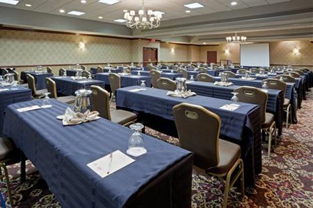 фото отеля Crowne Plaza Washington National Airport