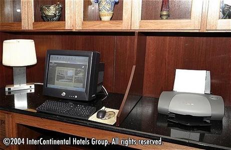 фото отеля Crowne Plaza Washington National Airport