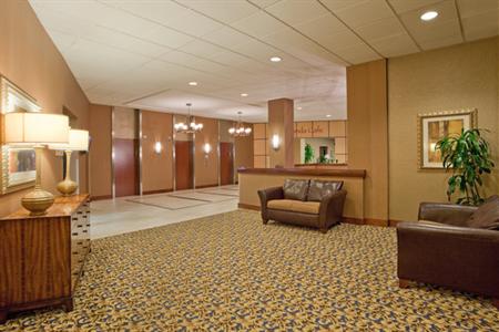 фото отеля Crowne Plaza Washington National Airport