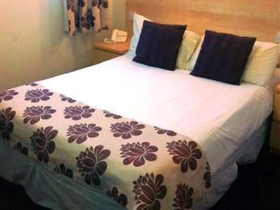 фото отеля The Waterfront Lodge Hotel Brighouse