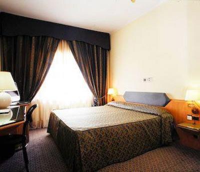 фото отеля Grande Albergo Potenza