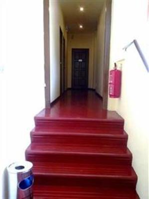 фото отеля Tower Budget Hotel