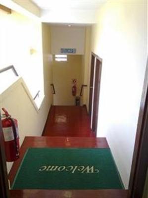 фото отеля Tower Budget Hotel