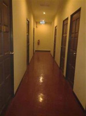 фото отеля Tower Budget Hotel