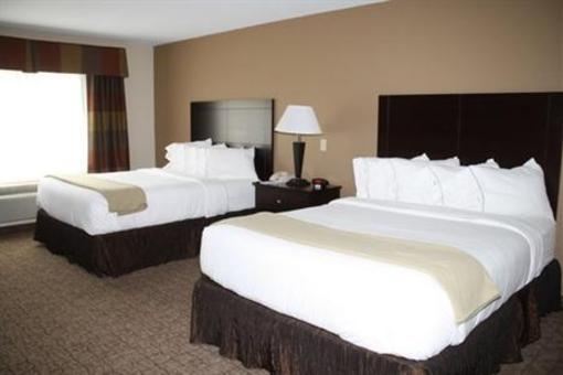 фото отеля Holiday Inn Express & Suites Bridgeport