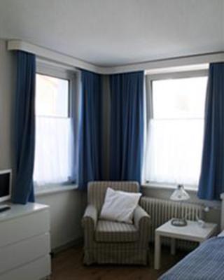 фото отеля Rias Bajas Hostal Residencia Madrid
