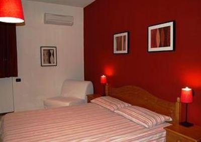 фото отеля Good Day Bed & Breakfast Rome