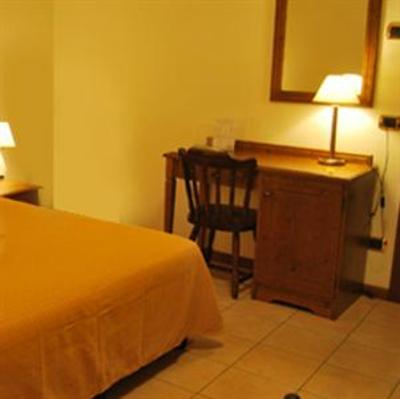 фото отеля Hotel Belvedere San Zeno di Montagna