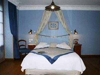 фото отеля Hotel Du Lion D'Or Cauterets
