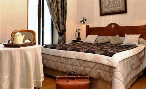 фото отеля Hotel Du Lion D'Or Cauterets