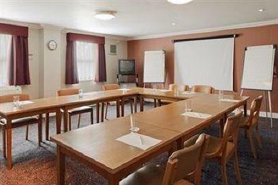 фото отеля Holiday Inn Express Glenrothes