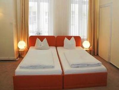фото отеля Pension Brinn Berlin