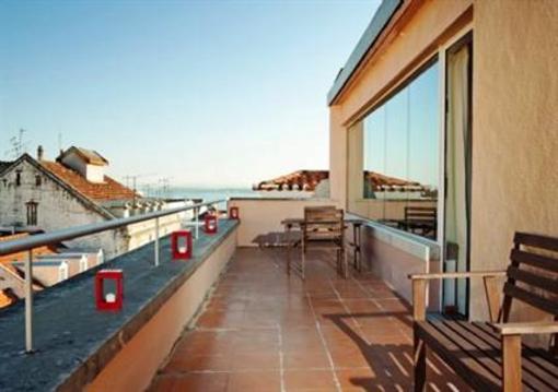 фото отеля Rent4days Lux Principe Real Apartments Lisbon