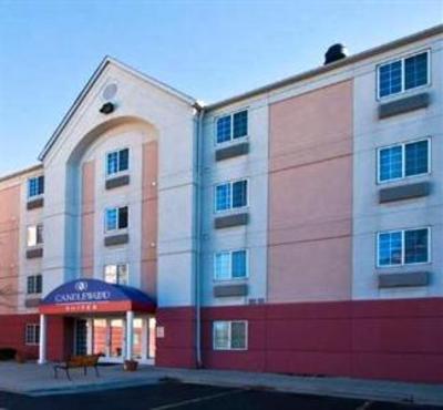 фото отеля Hawthorn Suites by Wyndham Detroit Farmington Hills