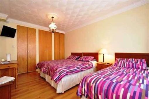 фото отеля Lynfield Guesthouse Galway