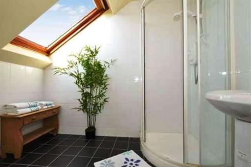 фото отеля Lynfield Guesthouse Galway