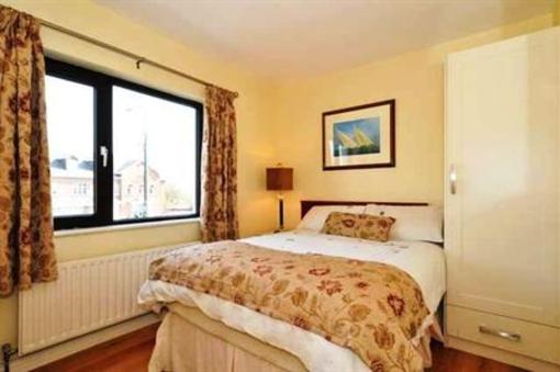 фото отеля Lynfield Guesthouse Galway