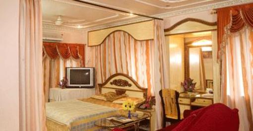 фото отеля Heera Holiday Inn Kolkata