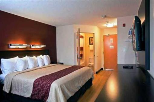 фото отеля Red Roof Inn - Boston Logan