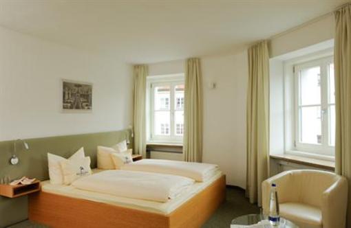 фото отеля Hotel Blauer Bock
