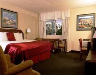 фото отеля Ramada Inn Downtown Denver