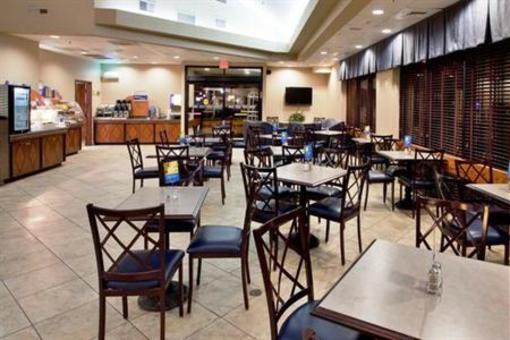 фото отеля Holiday Inn Express Goldsboro