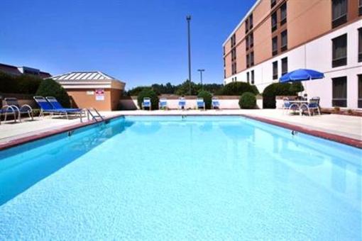 фото отеля Holiday Inn Express Goldsboro