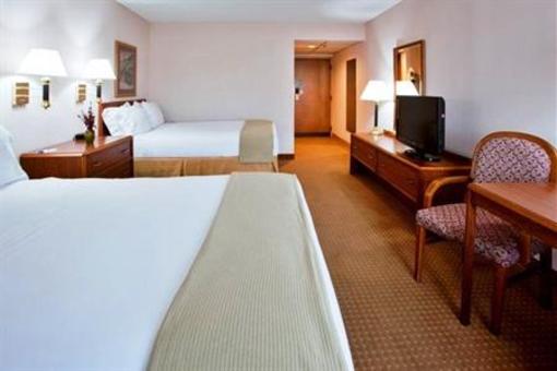 фото отеля Holiday Inn Express Goldsboro